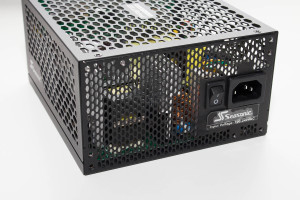 seasonic_prime_fanless_600w_10