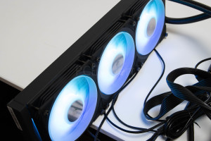 cooler_master_masterliquid_pl360_flux_16